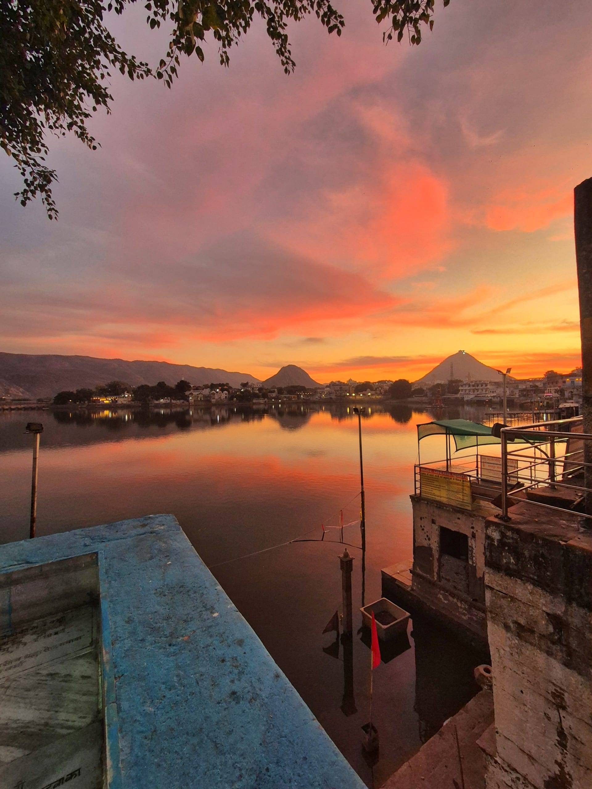 שקיעות שיפתחו לכם ת'מוח בפושקר