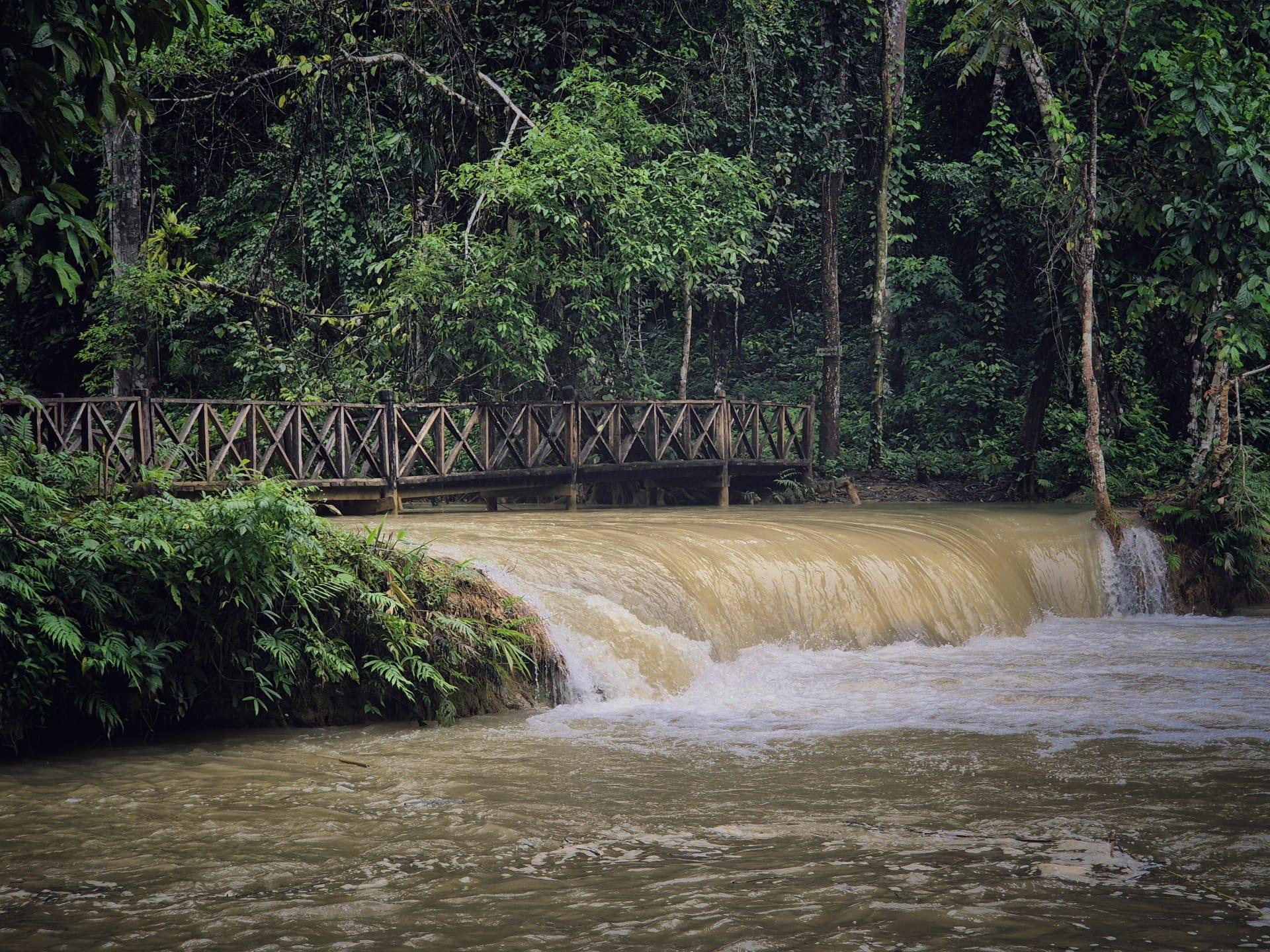 לואנג פרבאנג - Luang prabang למטייל