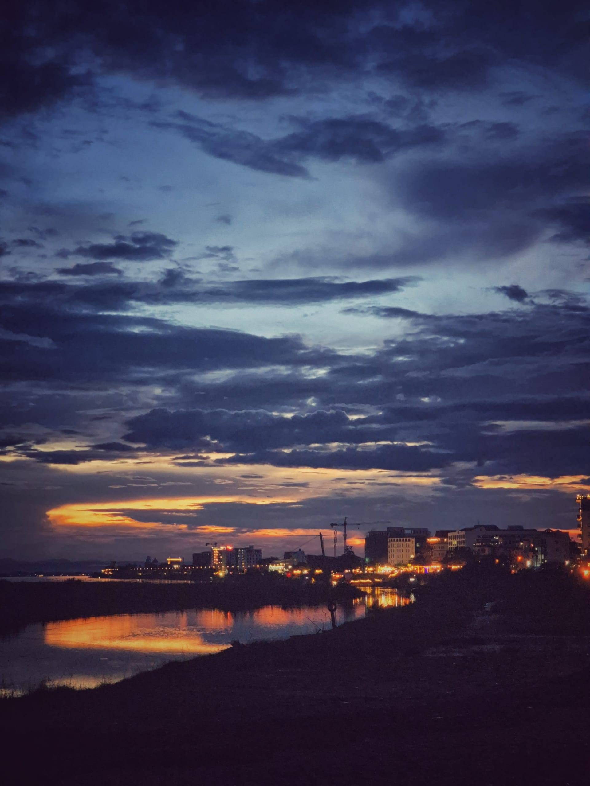 ויאנטיאן בשקיעה